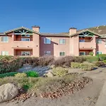 Sunny San Diego Condo With Pool Access Near Wineries